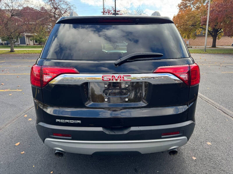 2017 GMC Acadia SLE-2
