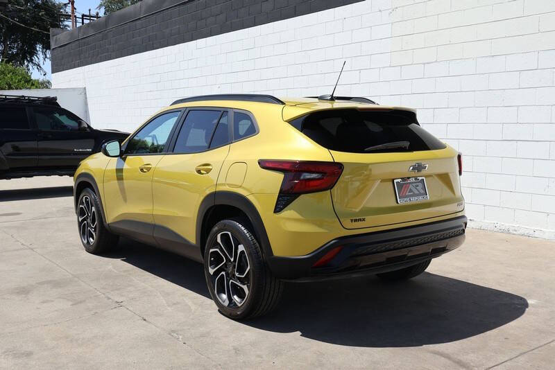 2024 Chevrolet Trax RS
