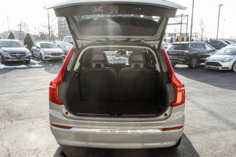 2025 Volvo XC90 B6 Plus Bright Theme 7P