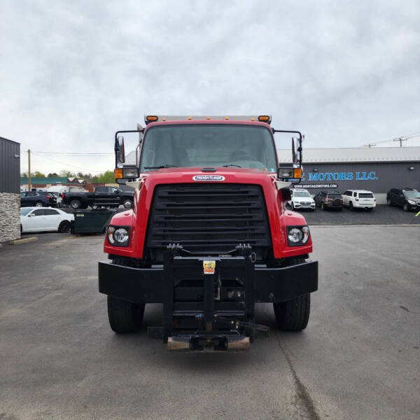 2014 Freightliner 108 SD