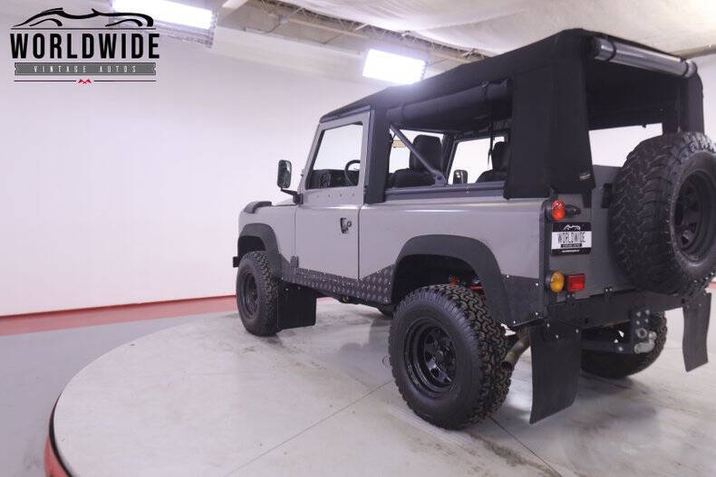 1984 Land Rover Defender