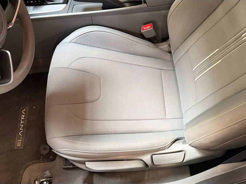 2023 Hyundai Elantra