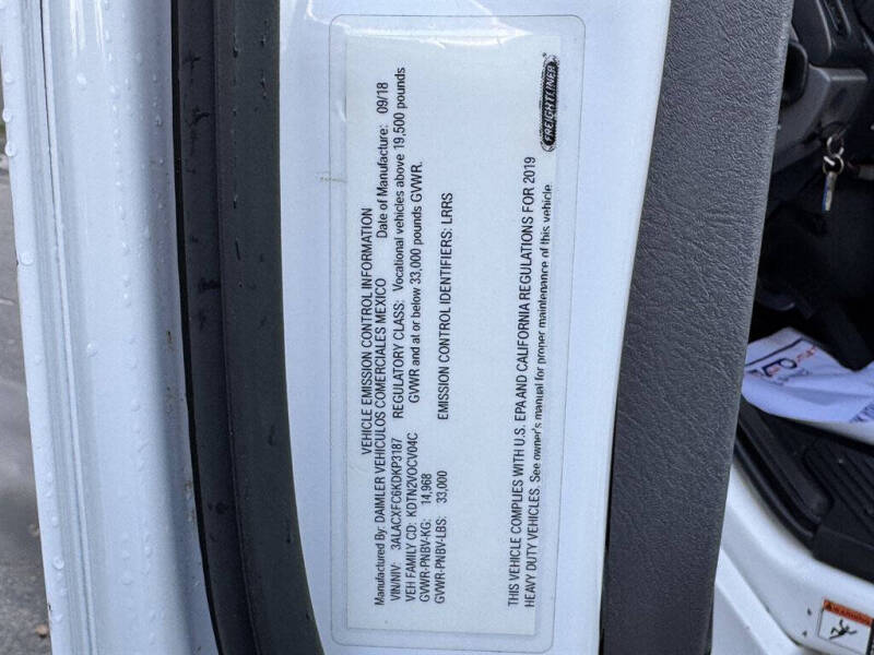 2019 Freightliner M2 106