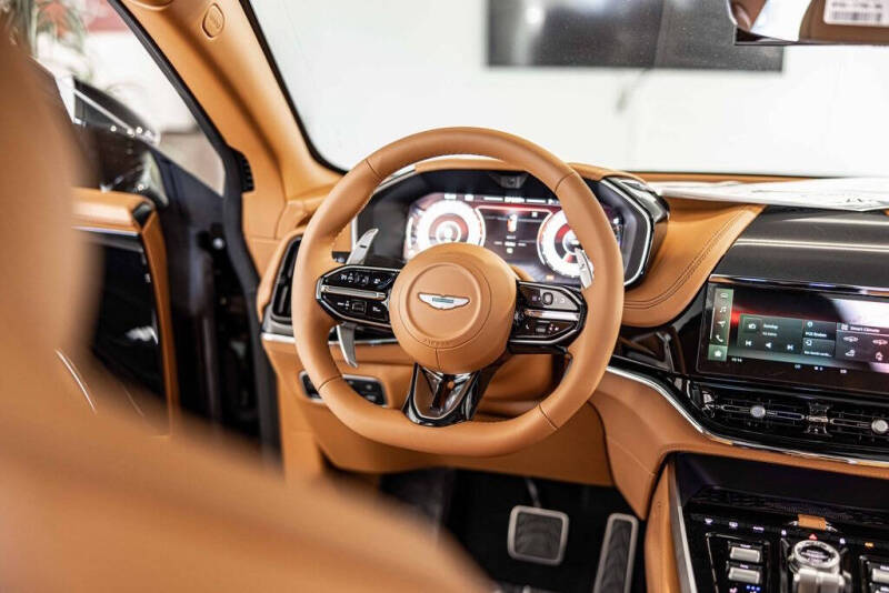 2026 Aston Martin DBX 707