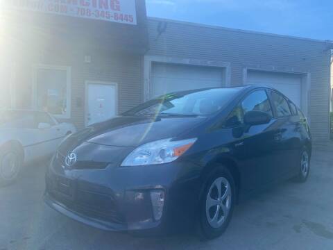 2012 Toyota Prius for sale at Global Auto Finance & Lease INC in Maywood IL