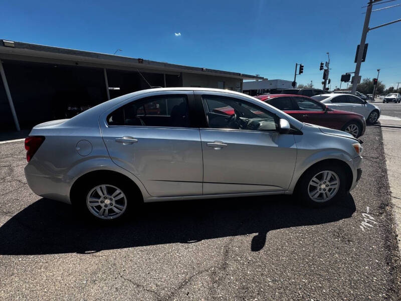 2016 Chevrolet Sonic LT Auto