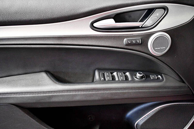 2019 Alfa Romeo Stelvio Ti Sport