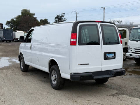 2021 Chevrolet Express 2500