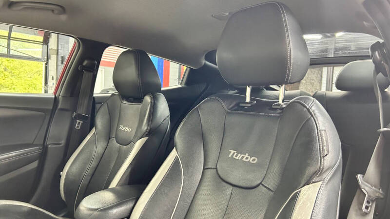 2015 Hyundai Veloster