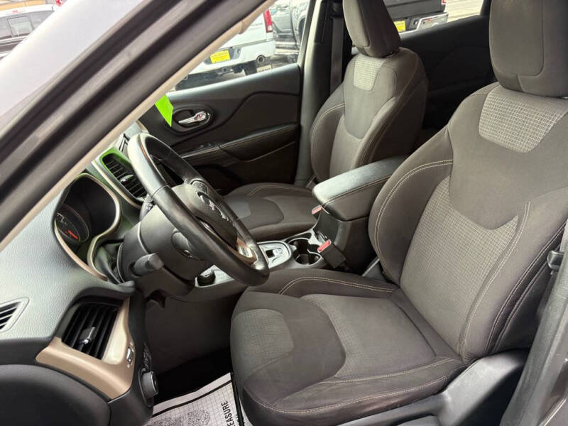 2017 Jeep Cherokee Latitude