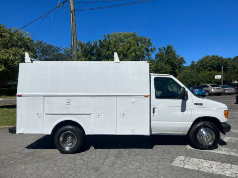 2005 Ford E-Series for sale at ABC Auto Sales in Culpeper VA