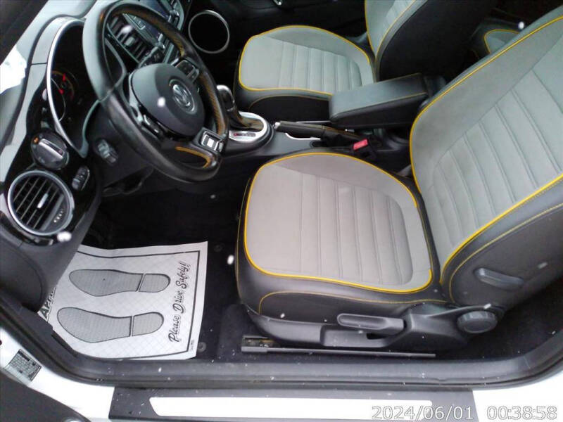 2016 Volkswagen Beetle 1.8T Dune PZEV