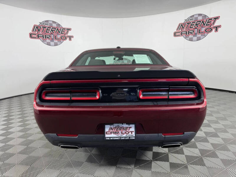 2021 Dodge Challenger SXT