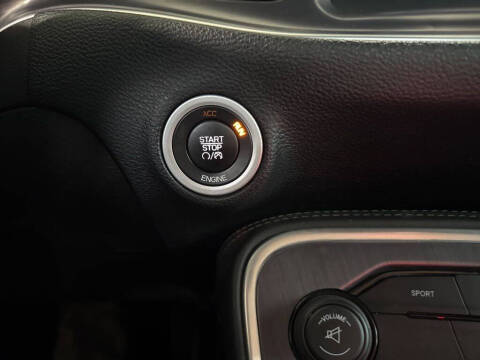 2015 Dodge Challenger SXT