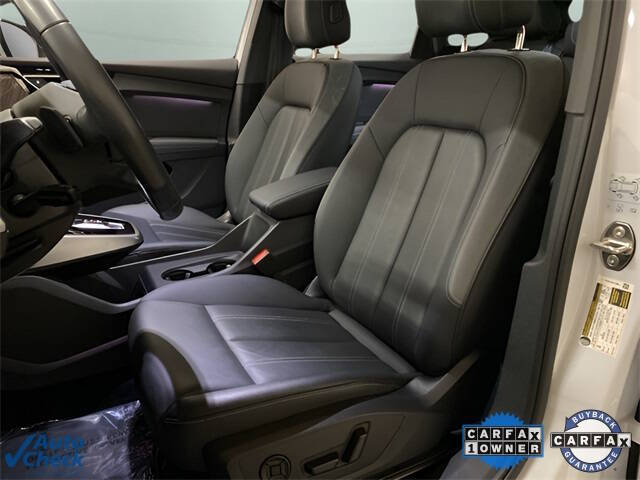 2024 Audi Q4 e-tron quattro Premium Plus 50