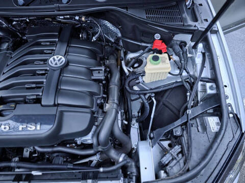 2015 Volkswagen Touareg V6 Lux