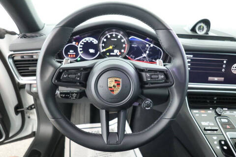 2023 Porsche Panamera 4 E-Hybrid Platinum Edition