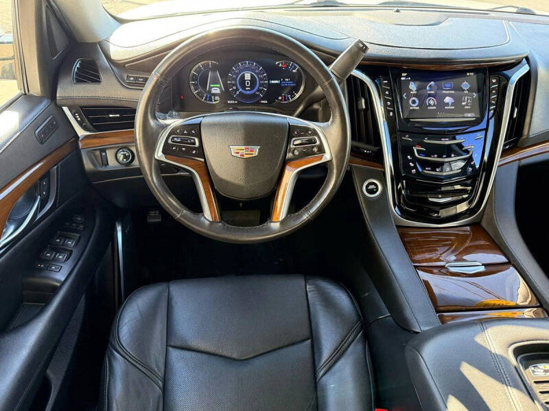 2019 Cadillac Escalade ESV Luxury