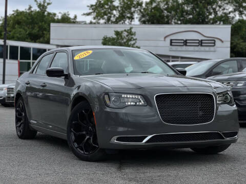 2018 Chrysler 300 for sale at BBB AUTO SALES in Nashville TN