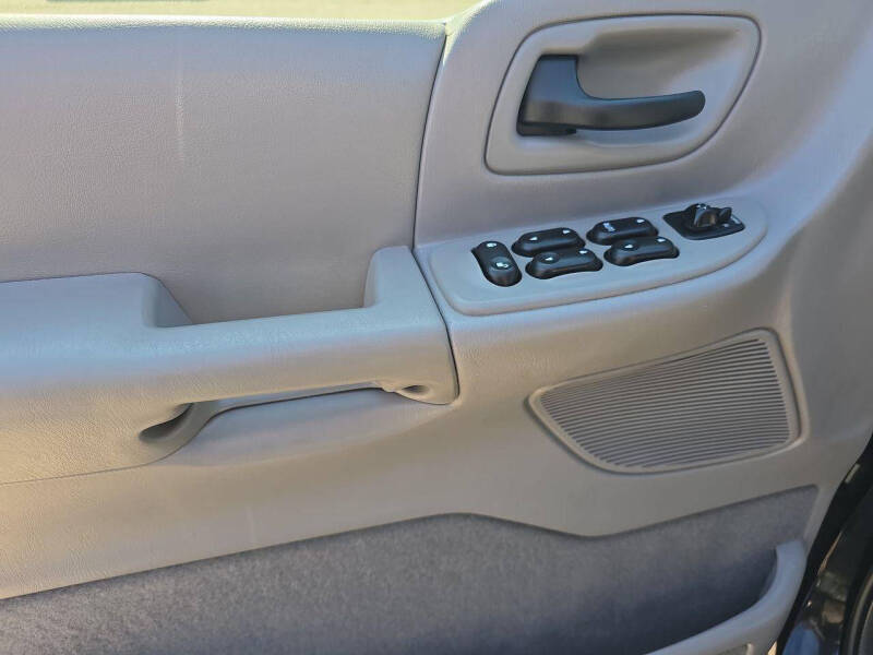 2002 Ford Windstar SE