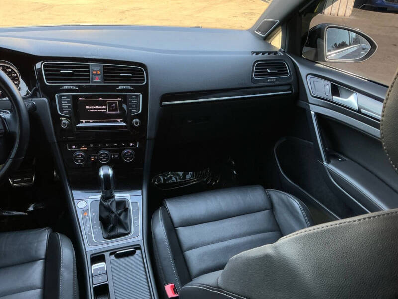 2015 Volkswagen Golf R