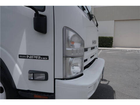 2014 Isuzu NPR/NPR-HD