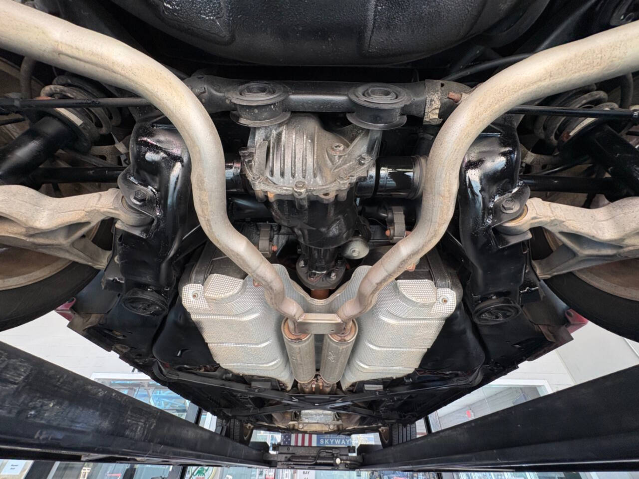 2005 Ford Thunderbird 51