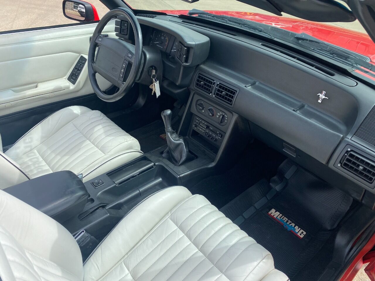 1992 Ford Mustang 6