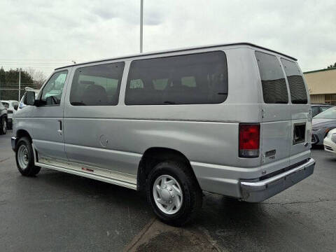 2008 Ford E-Series E-350 SD XLT