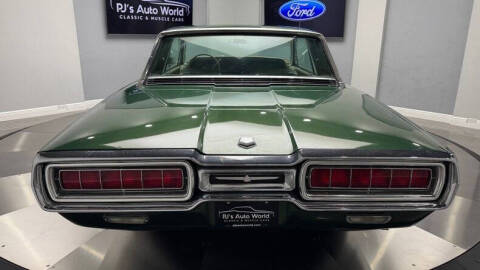 1965 Ford Thunderbird