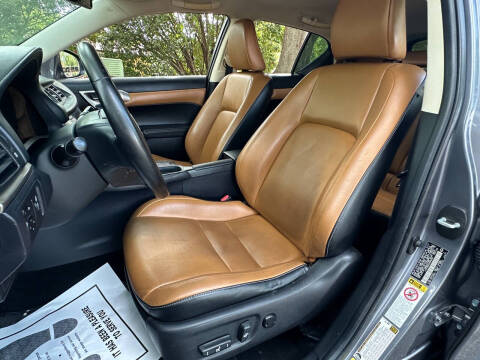 2017 Lexus CT 200h