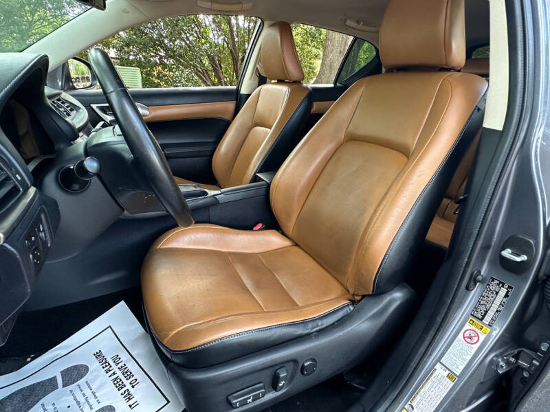 2017 Lexus CT 200h