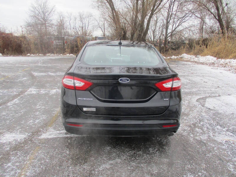 2014 Ford Fusion SE