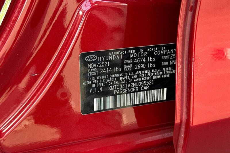 2022 Genesis G70