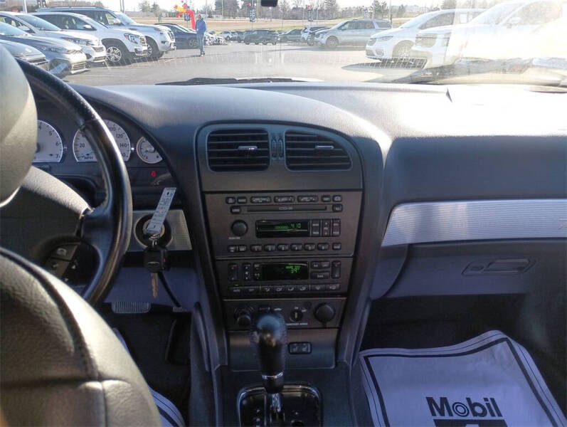 2004 Ford Thunderbird Deluxe