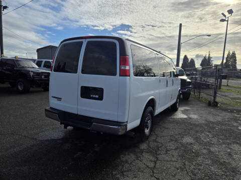 2016 Chevrolet Express LT 2500