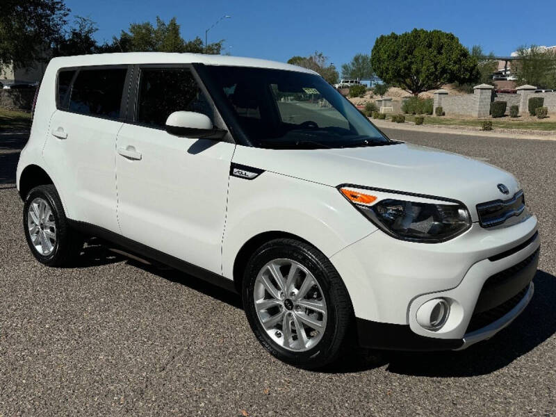 2017 Kia Soul +