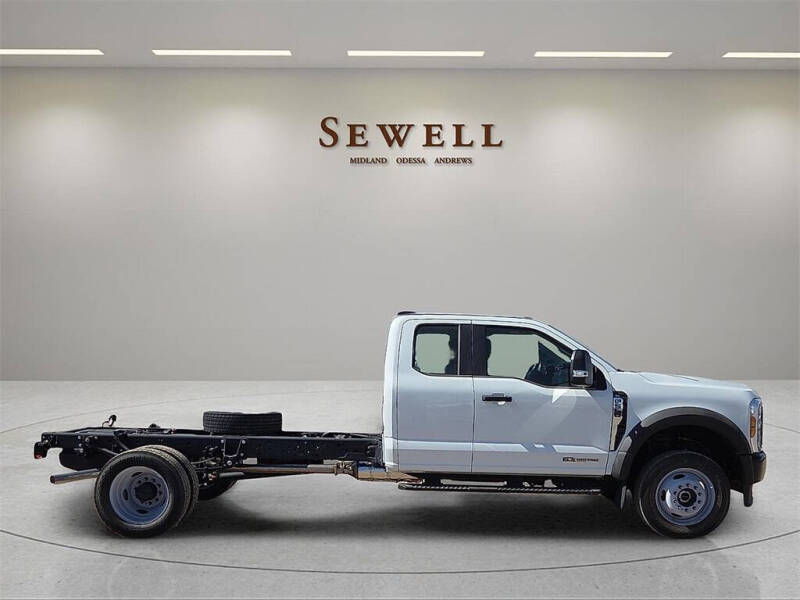 2025 Ford F-550 Super Duty