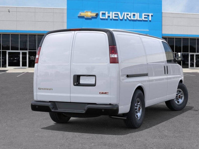 2025 GMC Savana 2500