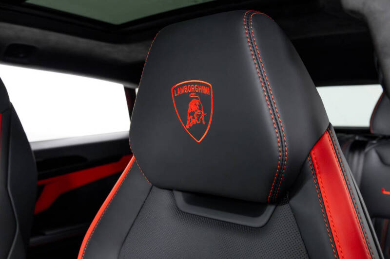 2024 Lamborghini Urus S