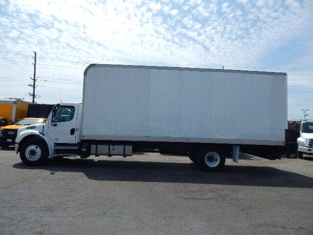 2017 Freightliner M2 106