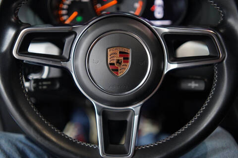 2016 Porsche Cayman GT4