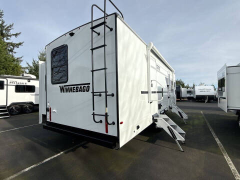 2026 Winnebago Thrive