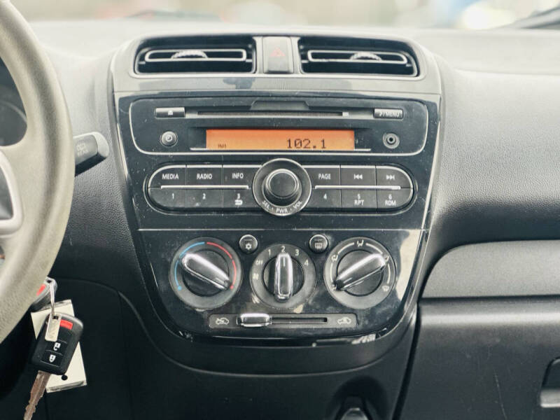 2017 Mitsubishi Mirage ES