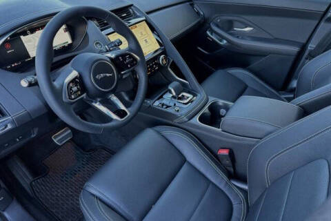 2024 Jaguar E-PACE P250 R-Dynamic SE