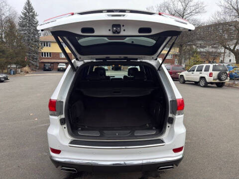 2016 Jeep Grand Cherokee Summit