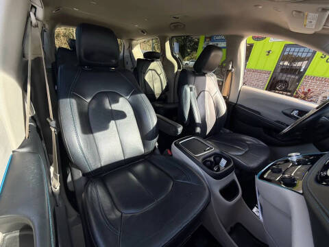 2021 Chrysler Pacifica Touring L