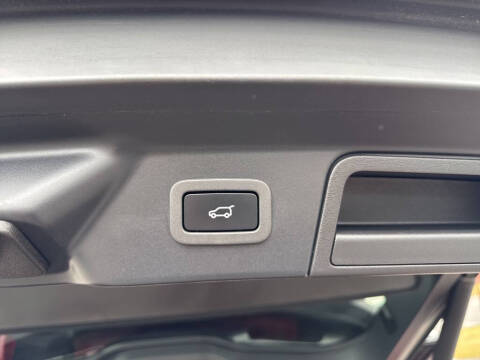 2019 Land Rover Range Rover Velar P380 R-Dynamic HSE