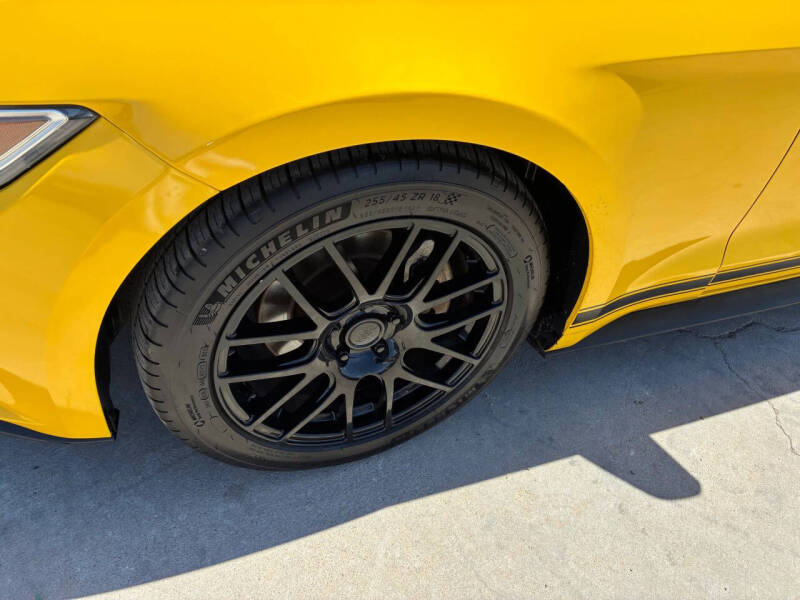 2015 Ford Mustang V6