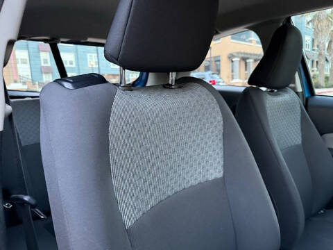 2016 Toyota Yaris 3-Door LE